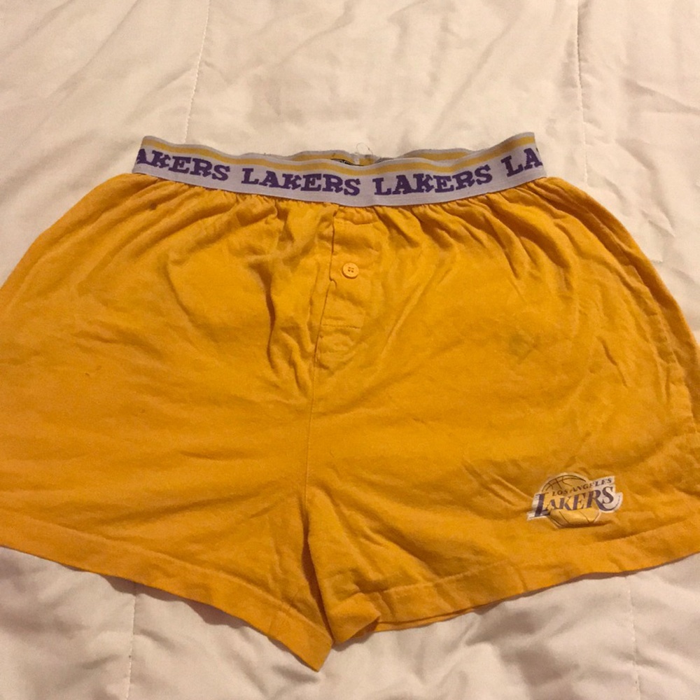 los angeles lakers shorts